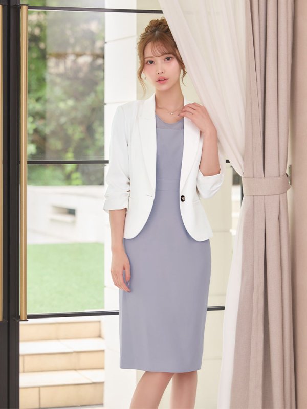 ホワイト　モデル：るりぴ　身長：165cm　着用サイズ：Sサイズ