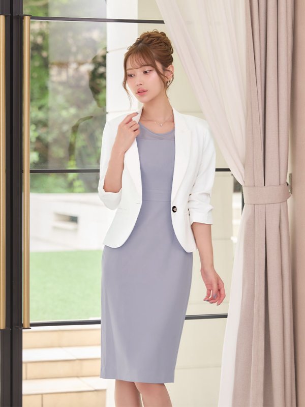 ホワイト　モデル：るりぴ　身長：165cm　着用サイズ：Sサイズ
