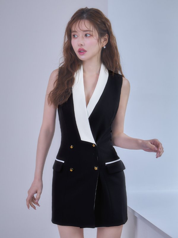 ブラックxホワイト　モデル：ゆめ　身長：160cm　着用サイズ：Sサイズ