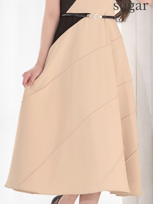 ブラックxベージュ　モデル：せいは　身長：160cm　着用サイズ：7号(Sサイズ)