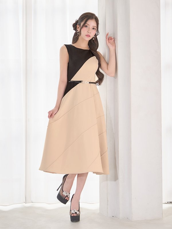 ブラックxベージュ　モデル：せいは　身長：160cm　着用サイズ：7号(Sサイズ)