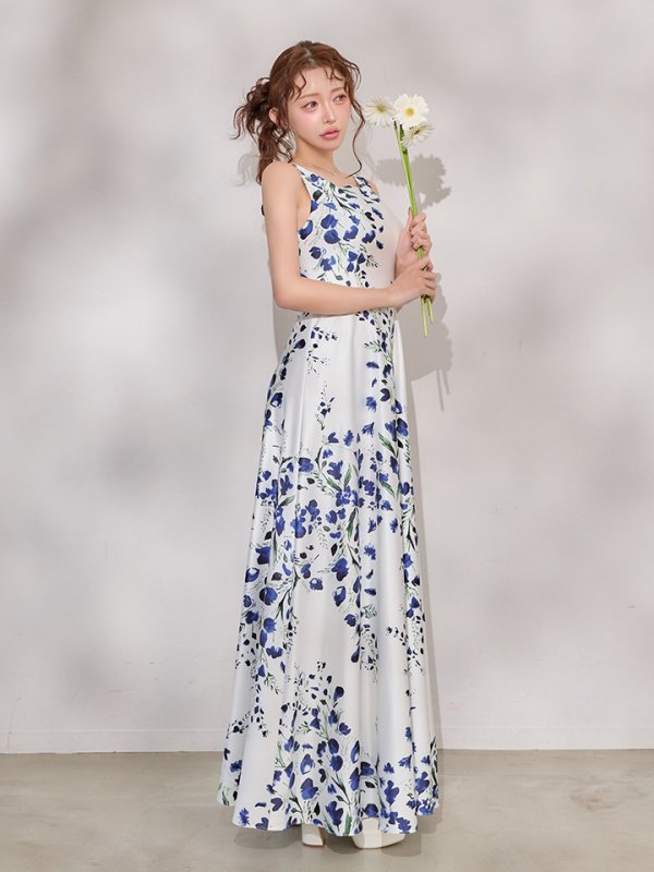 ホワイトxブルー モデル：りな　身長：160cm　着用サイズ：Sサイズ