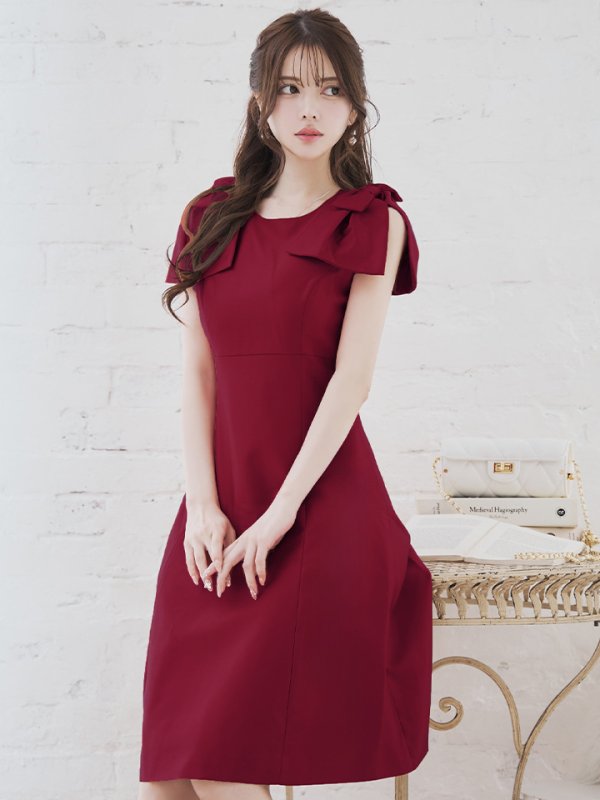 ワインレッド モデル:ゆめ 身長:160cm 着用サイズ:7号(Sサイズ)