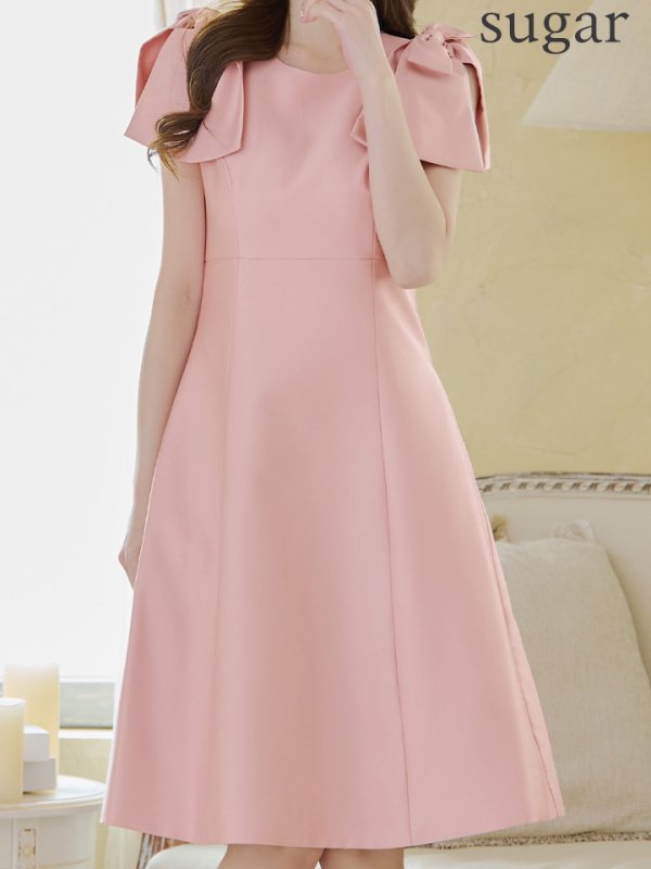 ピンク モデル:ゆめ 身長:160cm 着用サイズ:7号(Sサイズ)