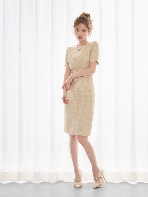 ベージュ モデル：ゆめ　身長：160cm　着用サイズ：Sサイズ