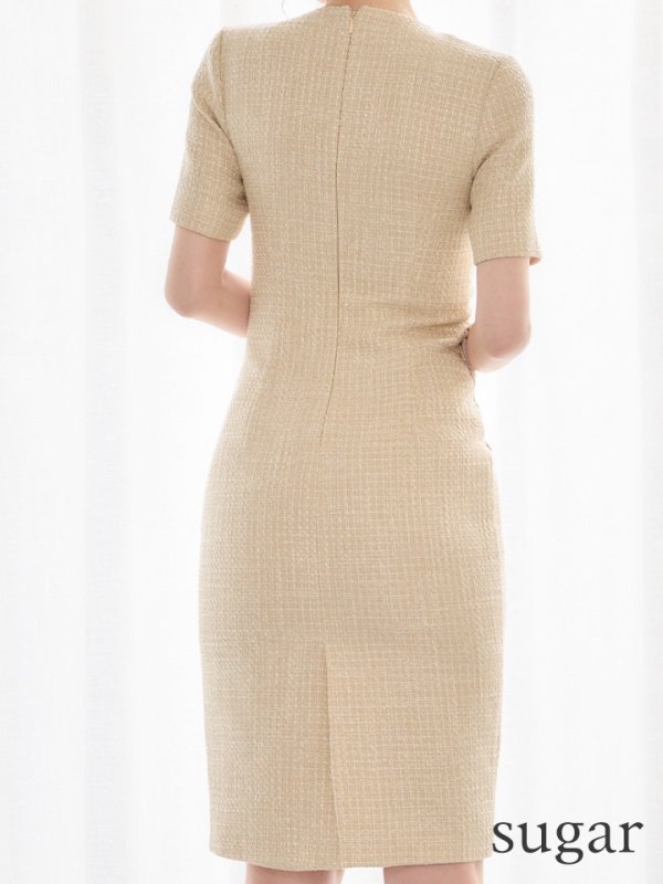 ベージュ モデル：ゆめ　身長：160cm　着用サイズ：Sサイズ