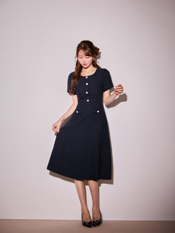 ネイビー　モデル：ゆめ　身長：160cm　着用サイズ：7号(Sサイズ)