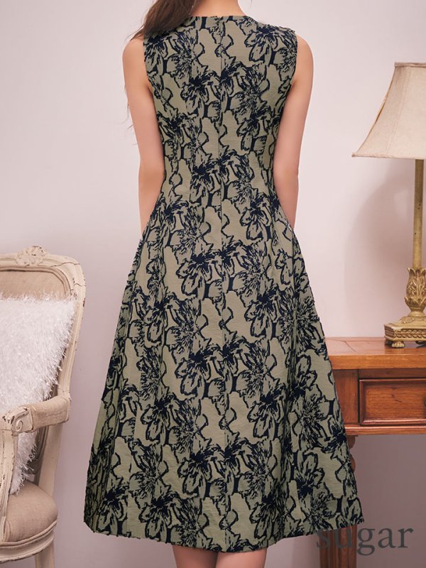 グリーン　モデル：るりぴ　身長：165cm　着用サイズ：7号(Sサイズ)