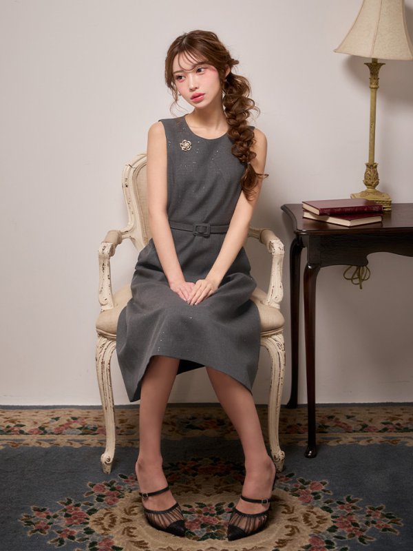 グレー　モデル：るりぴ　身長：165cm　着用サイズ：7号(Sサイズ)