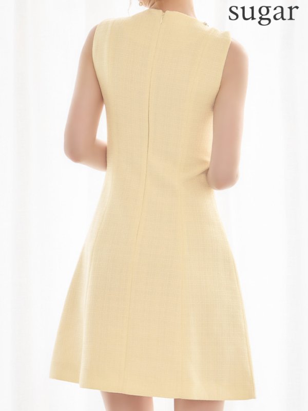 アイボリー　モデル：ゆめ　身長：160cm　着用サイズ：7号(Sサイズ)