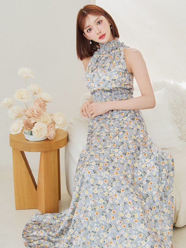 グレーxイエロー モデル:明日花キララ 身長162cm 着用サイズ:7号(Sサイズ)着用