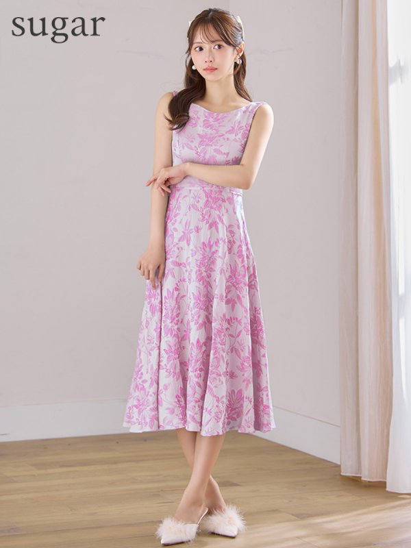 ピンク モデル:にじほ 身長:160cm 着用サイズ:7号(Sサイズ)