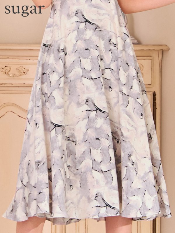 グレー　モデル：るりぴ　身長：165cm　着用サイズ：Sサイズ