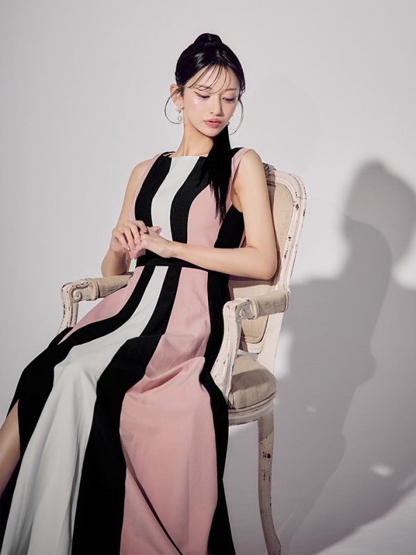 ブラックxピンク モデル：まおちゃる　身長：158cm　着用サイズ：7号(Sサイズ)