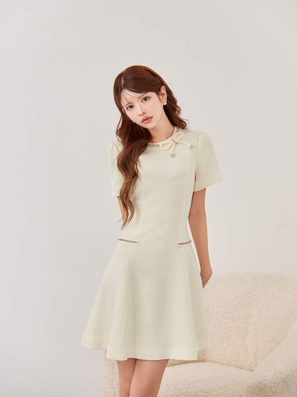 アイボリー　モデル：まりん　身長：164cm　着用サイズ：Sサイズ