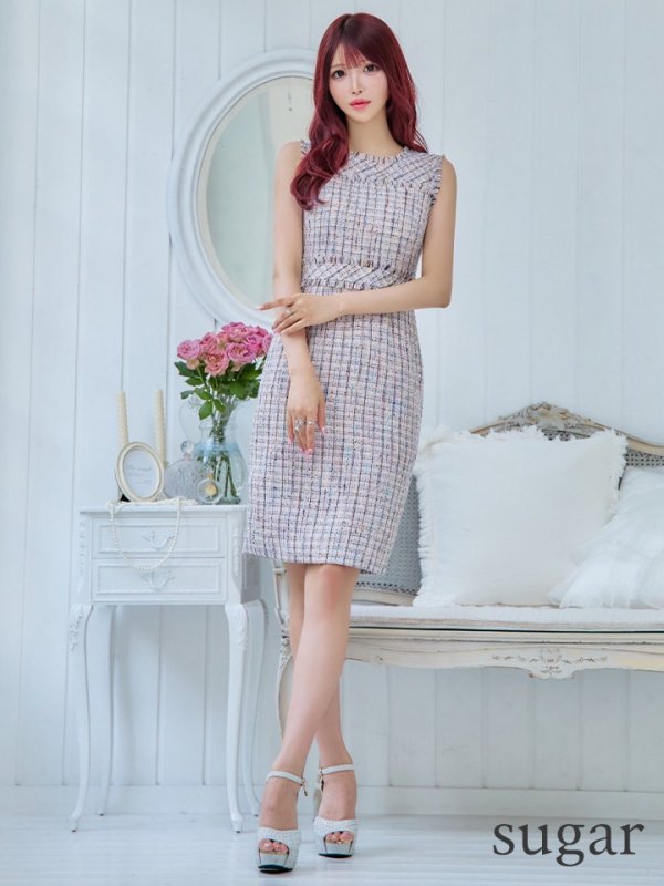 ピンク モデル:桜咲乃愛 身長:164cm 着用サイズ:7号(Sサイズ)