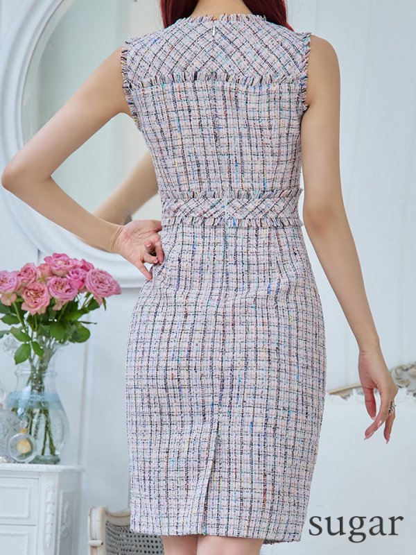 ピンク モデル:桜咲乃愛 身長:164cm 着用サイズ:7号(Sサイズ)