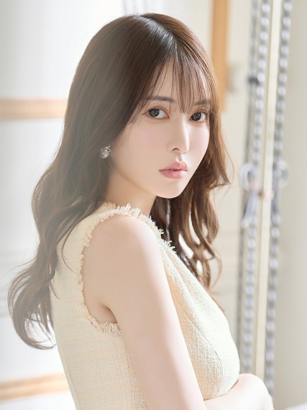 ベージュ モデル：ゆめ　身長：160cm　着用サイズ：7号(Sサイズ)