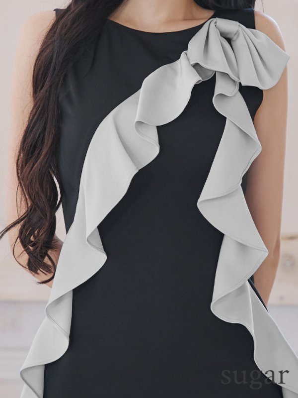 ブラックxグレー モデル:まおちゃる 身長:158cm 着用サイズ:7号(Sサイズ)