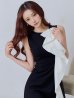 ブラックxホワイト モデル：真優川咲　身長：158cm　着用サイズ：7号(Sサイズ)
