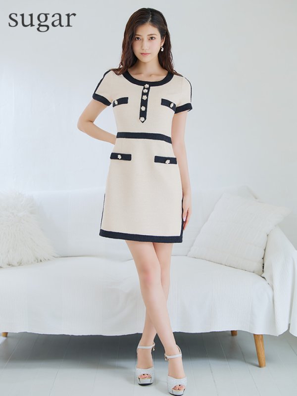 ベージュ　モデル：阿部なつき　身長：160cm　7号(Sサイズ)着用