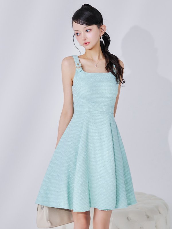 グリーン　モデル：まおちゃる　身長：158cm　着用サイズ：7号(Sサイズ)