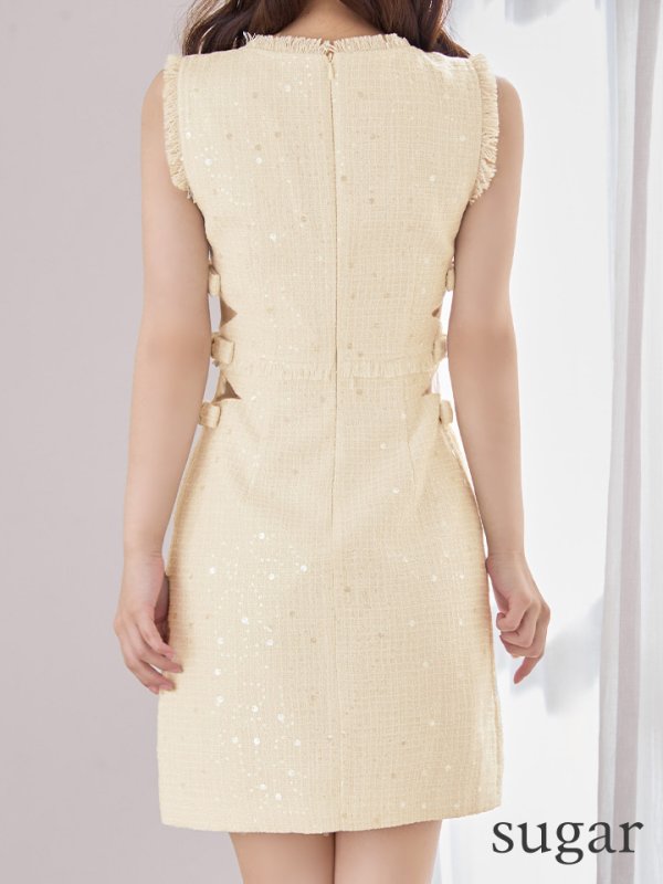 ホワイト　モデル：にじほ　身長：160cm　着用サイズ：Sサイズ