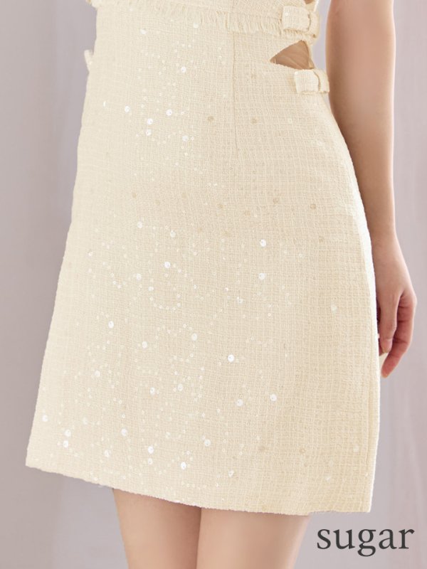 ホワイト　モデル：にじほ　身長：160cm　着用サイズ：Sサイズ