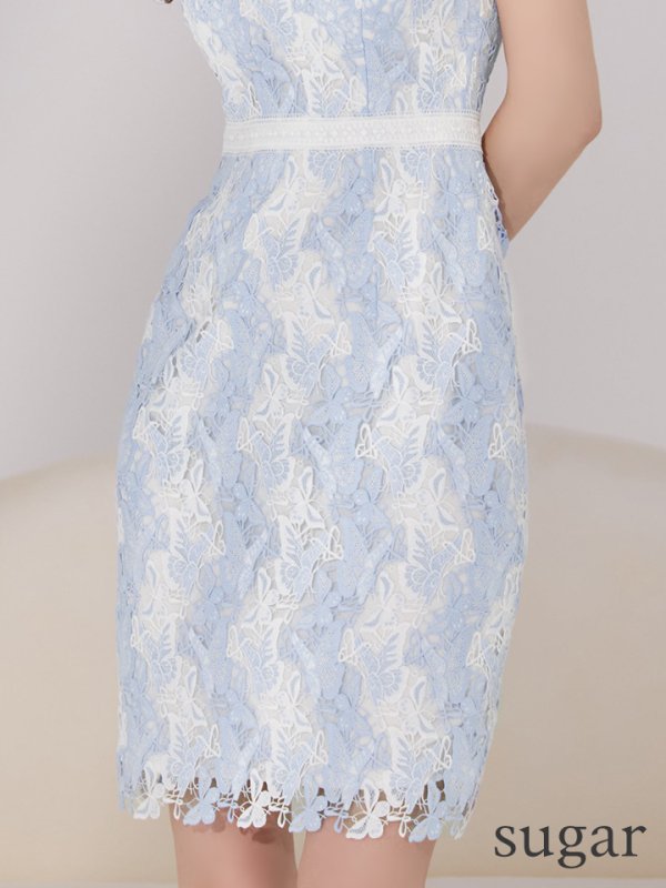 ブルーxホワイトモデル:ゆめ 身長:160cm 着用サイズ:7号(Sサイズ)着用