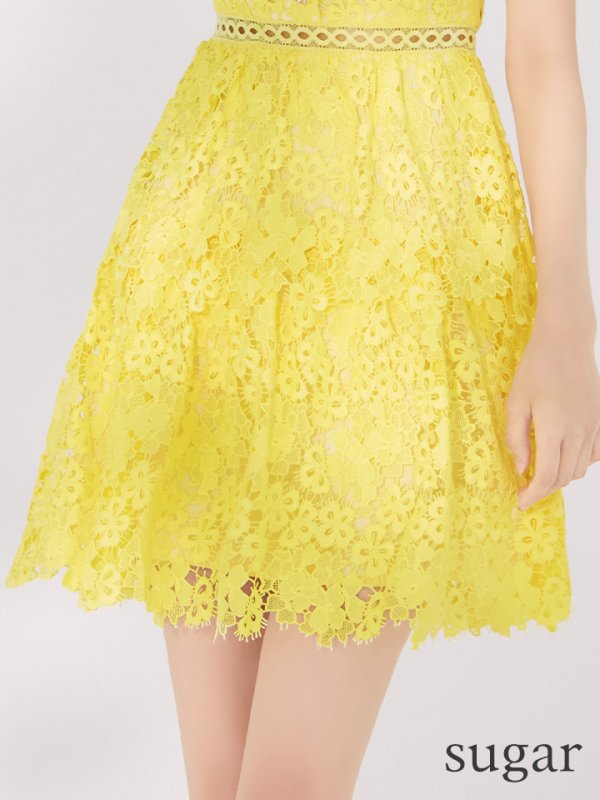 イエロー モデル:まりん 身長:164cm 着用サイズ:7号(Sサイズ)