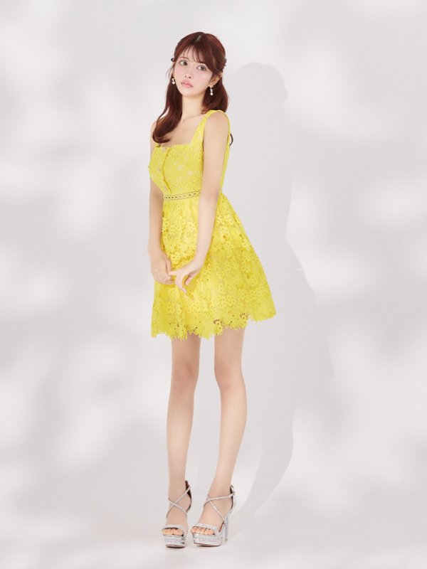 イエロー モデル:まりん 身長:164cm 着用サイズ:7号(Sサイズ)