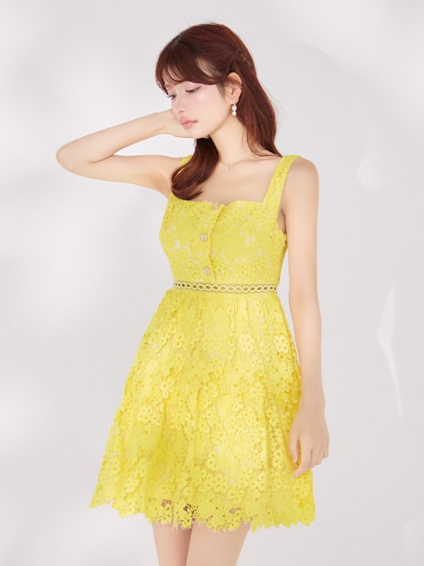 イエロー モデル:まりん 身長:164cm 着用サイズ:7号(Sサイズ)