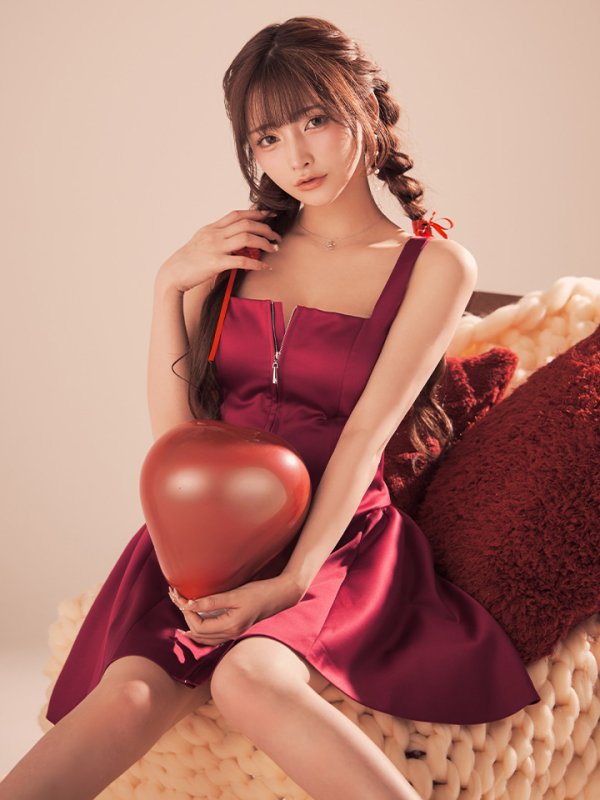 アンゴラレッド　モデル：まみ　身長：160cm　着用サイズ：7号(Sサイズ)サイズ