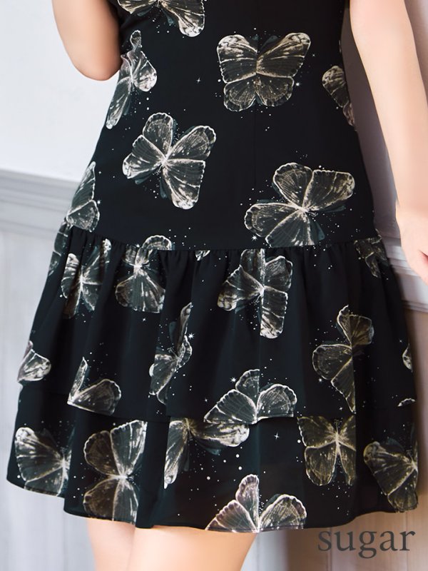 ブラックxホワイト モデル:ゆめ 身長:160cm 着用サイズ:7号(Sサイズ)