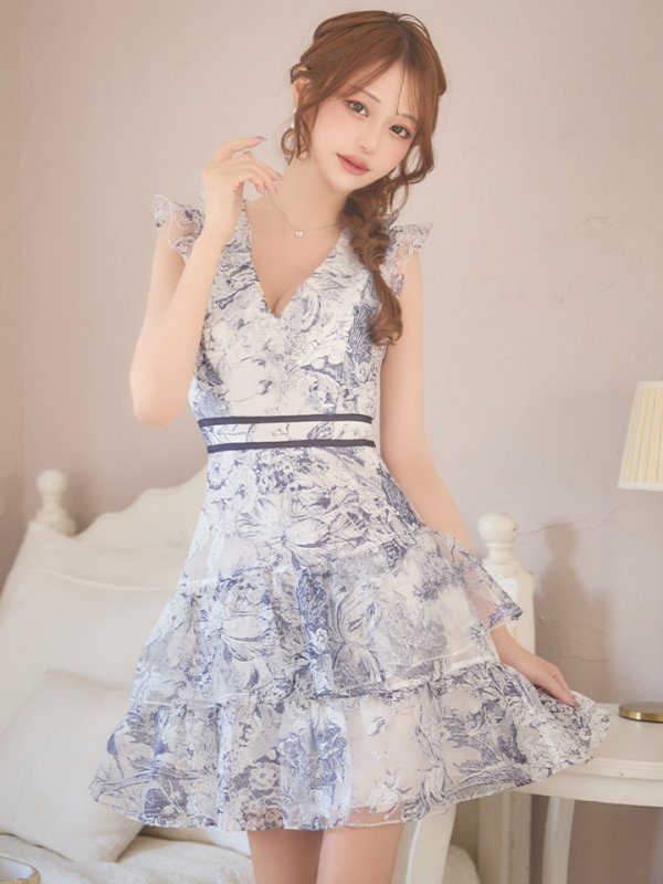 ホワイトxネイビー　モデル：れみれみ　身長：163cm　着用サイズ：Sサイズ