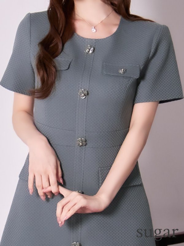 グレー モデル：ゆめ　身長：160cm　着用サイズ：7号(Sサイズ)