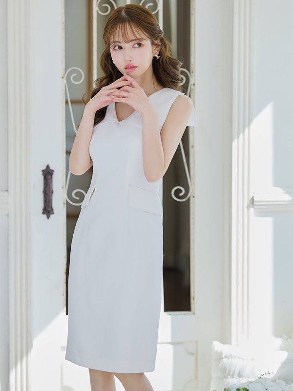 ホワイト モデル:ゆめ 身長:160cm 着用サイズ:5号(XSサイズ)