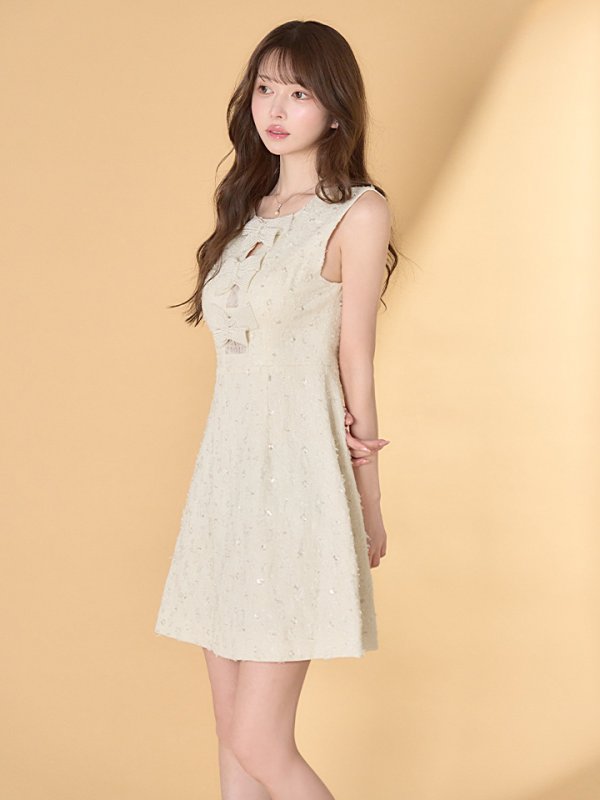 アイボリー モデル：ゆめ　身長：160cm　着用サイズ：7号(Sサイズ)