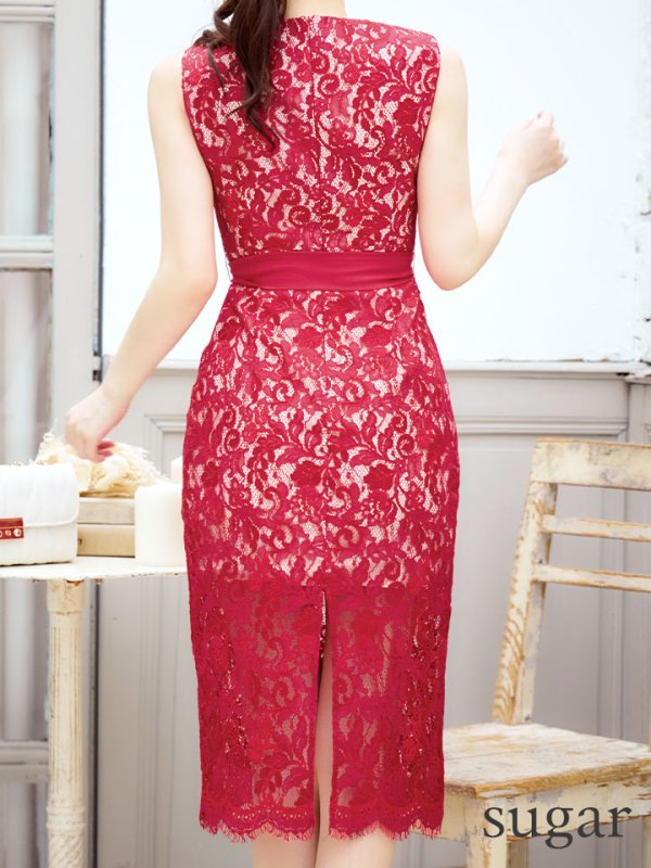 ワインレッド モデル:ゆめ 身長:160cm 着用サイズ:7号(Sサイズ)