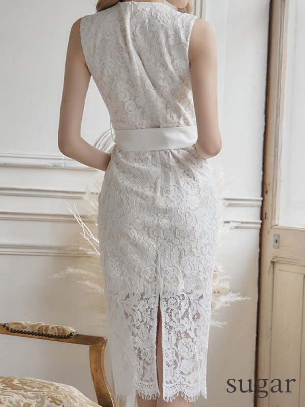 ホワイト モデル:ほずみ 身長:157cm 着用サイズ:7号(Sサイズ)