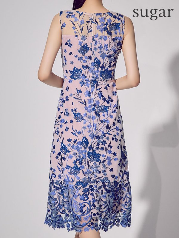 ブルー モデル：まおちゃる　身長：160cm　着用サイズ：7号(Sサイズ)