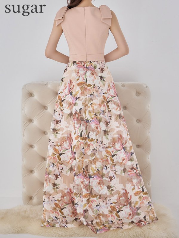 ベージュxプリント モデル：ももか　身長：156cm　着用サイズ：7号(Sサイズ)