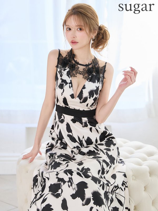 ブラックxホワイト　モデル：ゆめ　身長：160cm　着用サイズ：7号(Sサイズ)