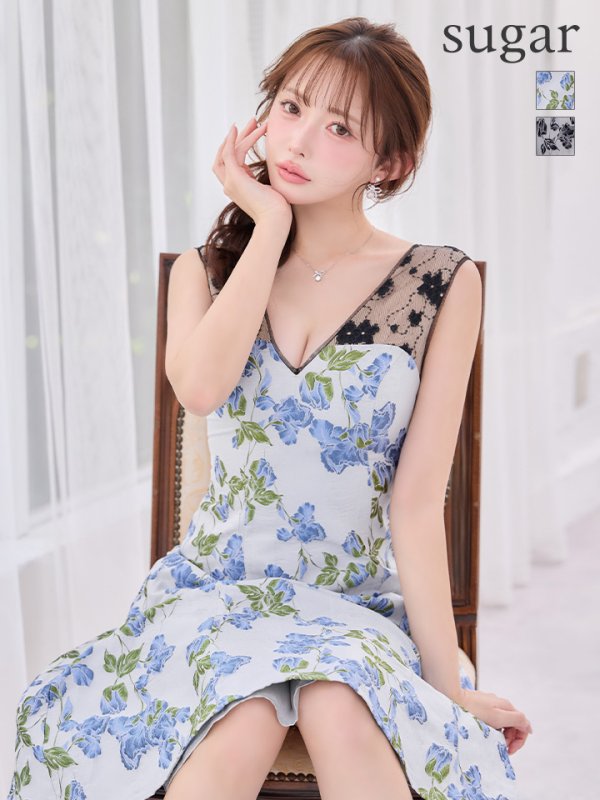 シルバー×ブルー　モデル：りな　身長：160cm　着用サイズ：7号(Sサイズ)着用