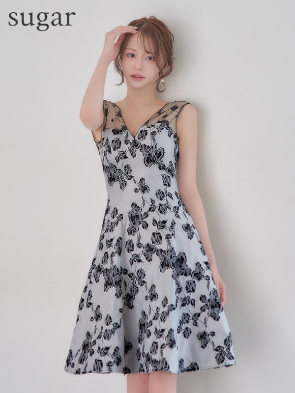 シルバーxブラック モデル：れみれみ　身長：163cm　着用サイズ：Sサイズ