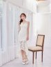 ホワイト　モデル：りな　身長：160cm　着用サイズ：7号(Sサイズ)