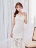 ホワイト　モデル：りな　身長：160cm　着用サイズ：7号(Sサイズ)