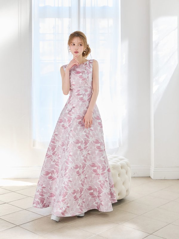 ピンクxシルバー　モデル：ゆめ　身長：160cm　着用サイズ：7号(Sサイズ)