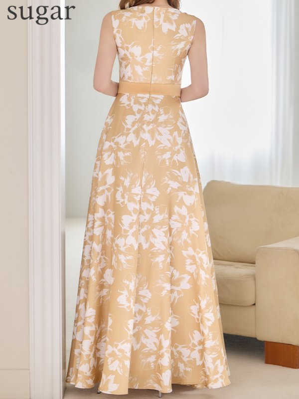 モデル：ゆめ　身長：160cm　着用サイズ：7号(Sサイズ)