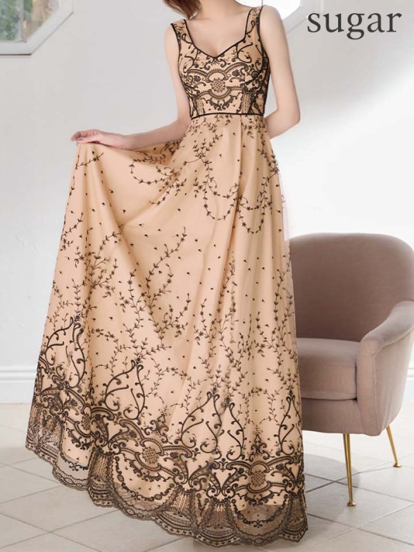 ベージュ　モデル：れみれみ　身長：163cm　着用サイズ：7号(Sサイズ)